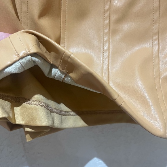 Leather dress - Picture 3 of 5